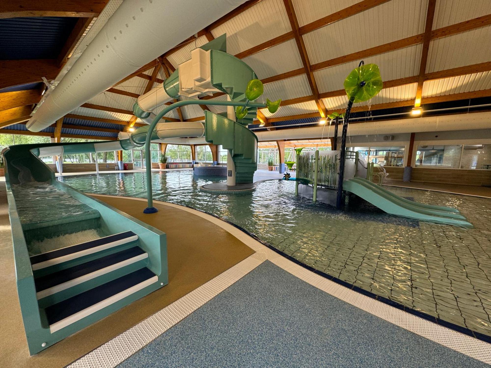Dragonfly Lodge South Cerney Dış mekan fotoğraf